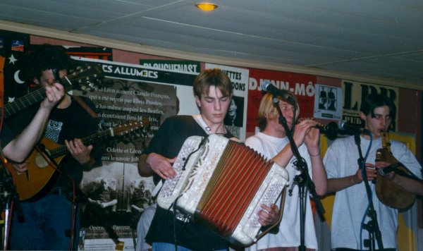 enrcd1_0298_groupe.jpg (49967 octets)