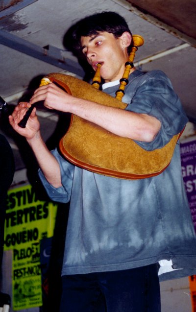 etienne_ploumagoar_99.jpg (50267 octets)