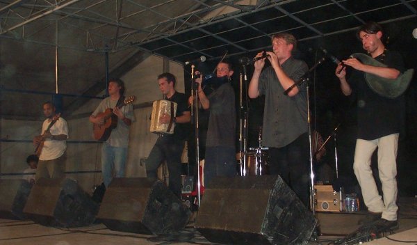 kerlouan00_groupe04.jpg (41837 octets)