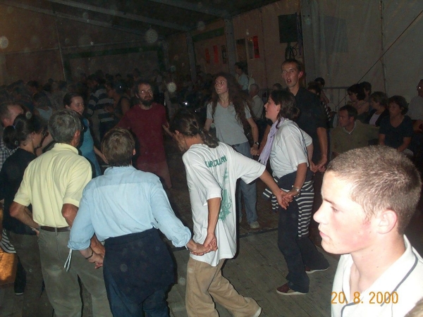 kerlouan00_public7.jpg (201159 octets)