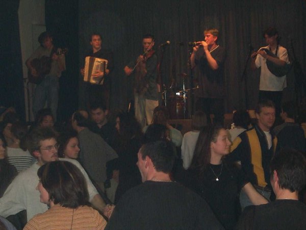 merdrignac_050200_groupe38.jpg (38441 octets)