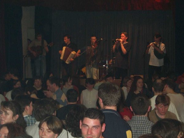 merdrignac_050200_groupe42.jpg (41142 octets)