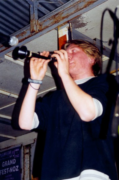 mitch_ploumagoar_99.jpg (45459 octets)