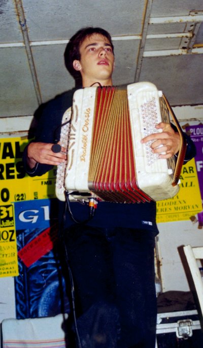 yann_ploumagoar_99.jpg (58693 octets)
